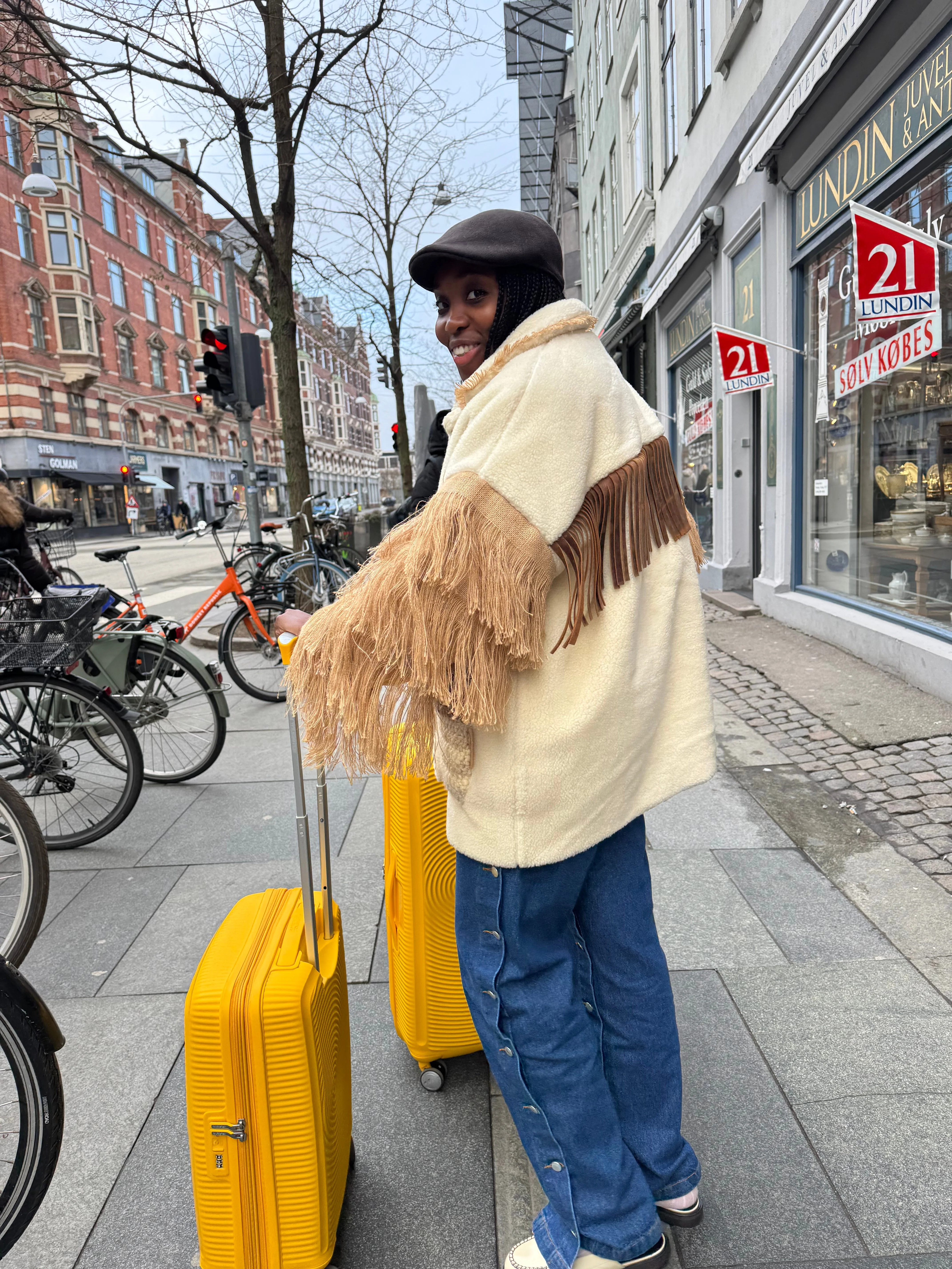 Entrudo | Varge Faux-Fur Jacket - Image 14